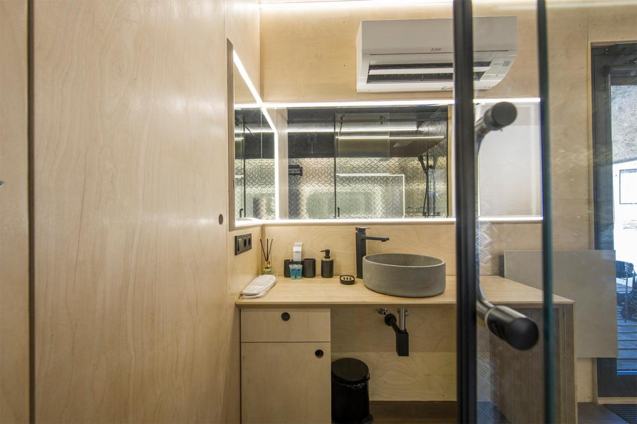 Roombox Likani Borjomi Exteriör bild