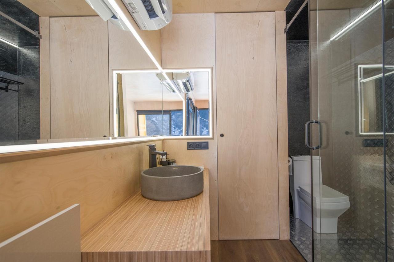 Roombox Likani Borjomi Exteriör bild